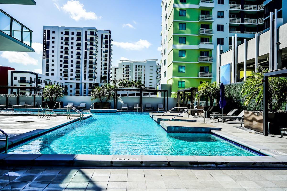 1010 SW 2nd Ave # 1007