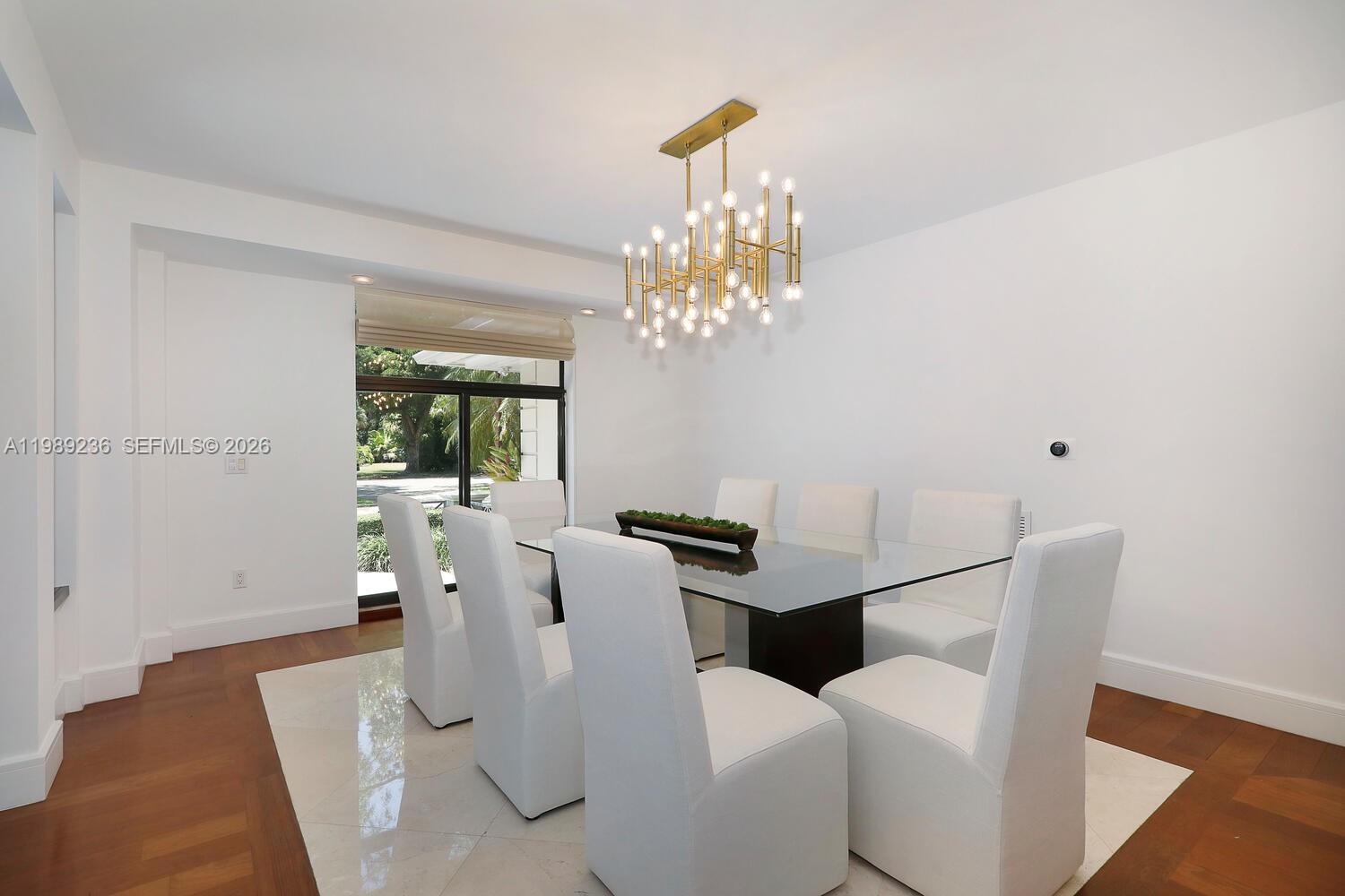 3425 Alhambra Cir