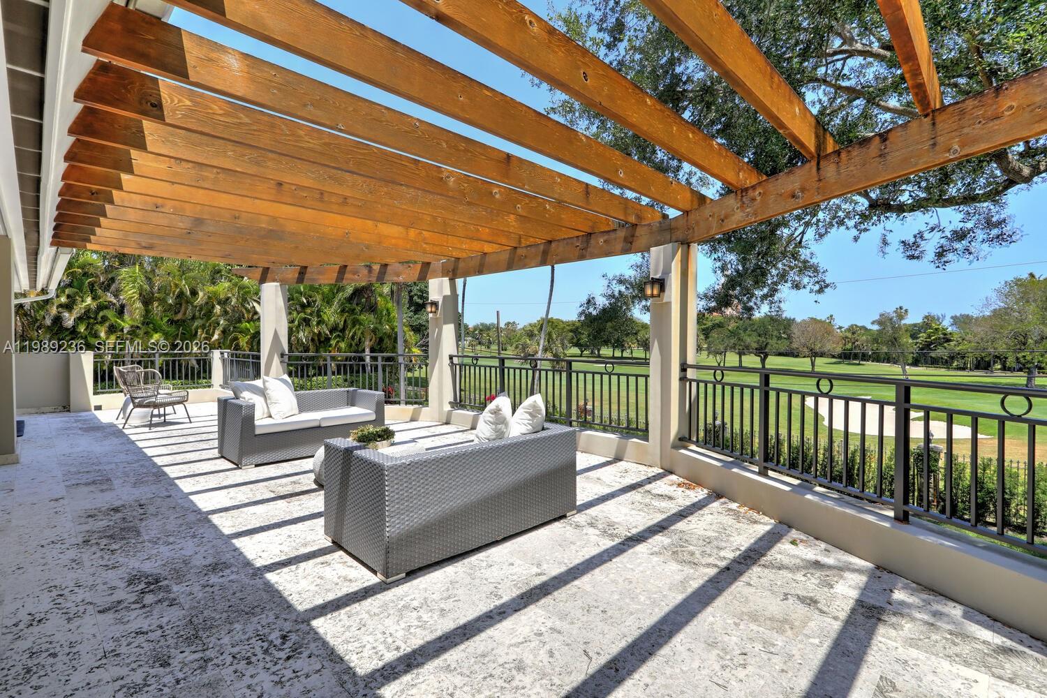 3425 Alhambra Cir