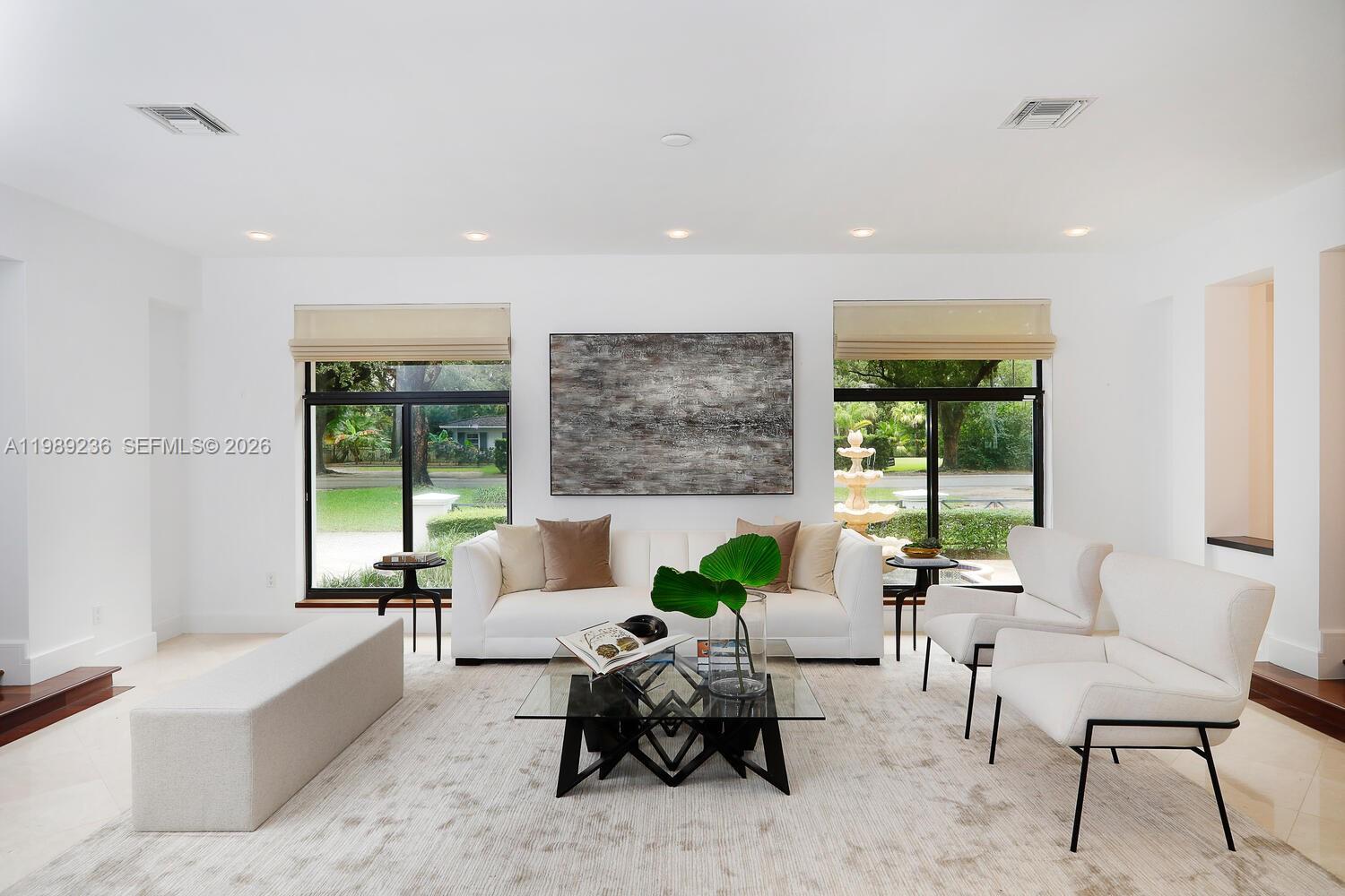 3425 Alhambra Cir
