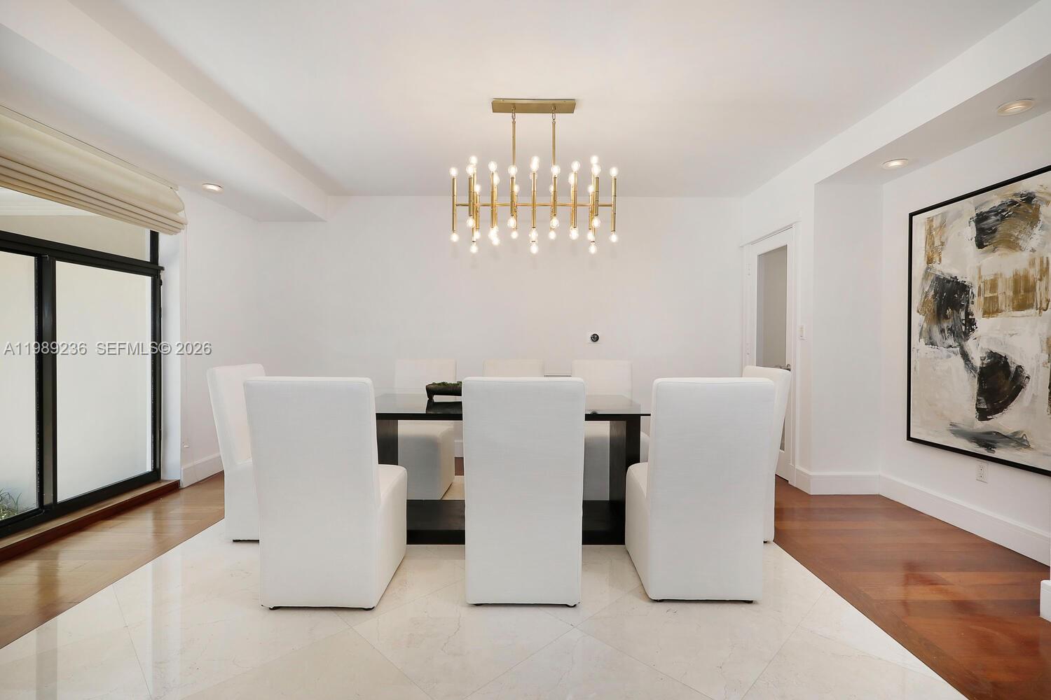 3425 Alhambra Cir