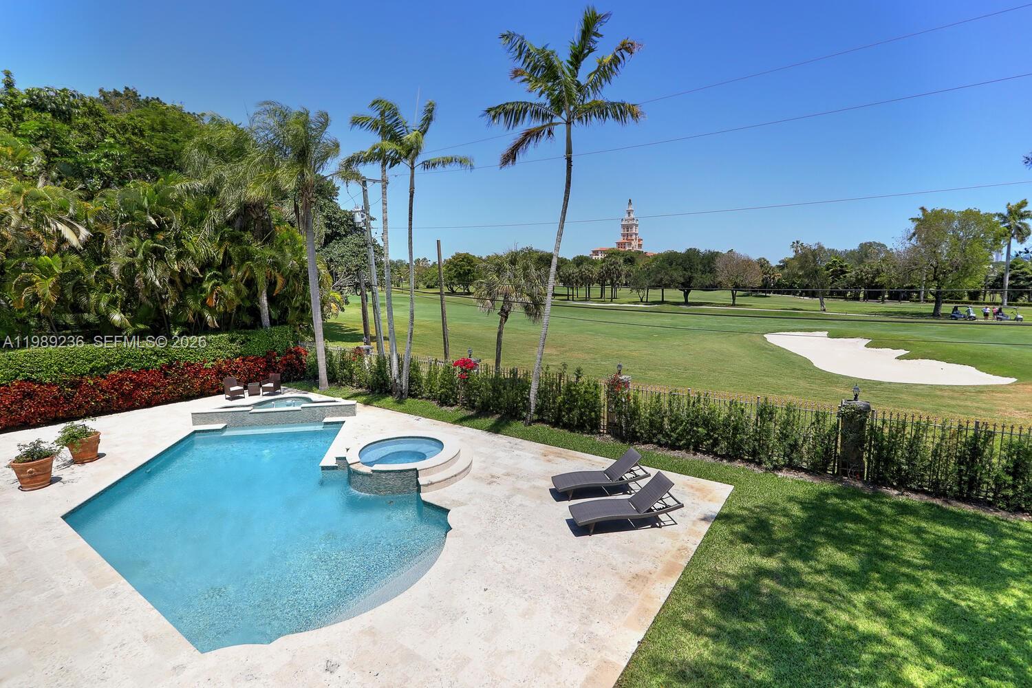 3425 Alhambra Cir
