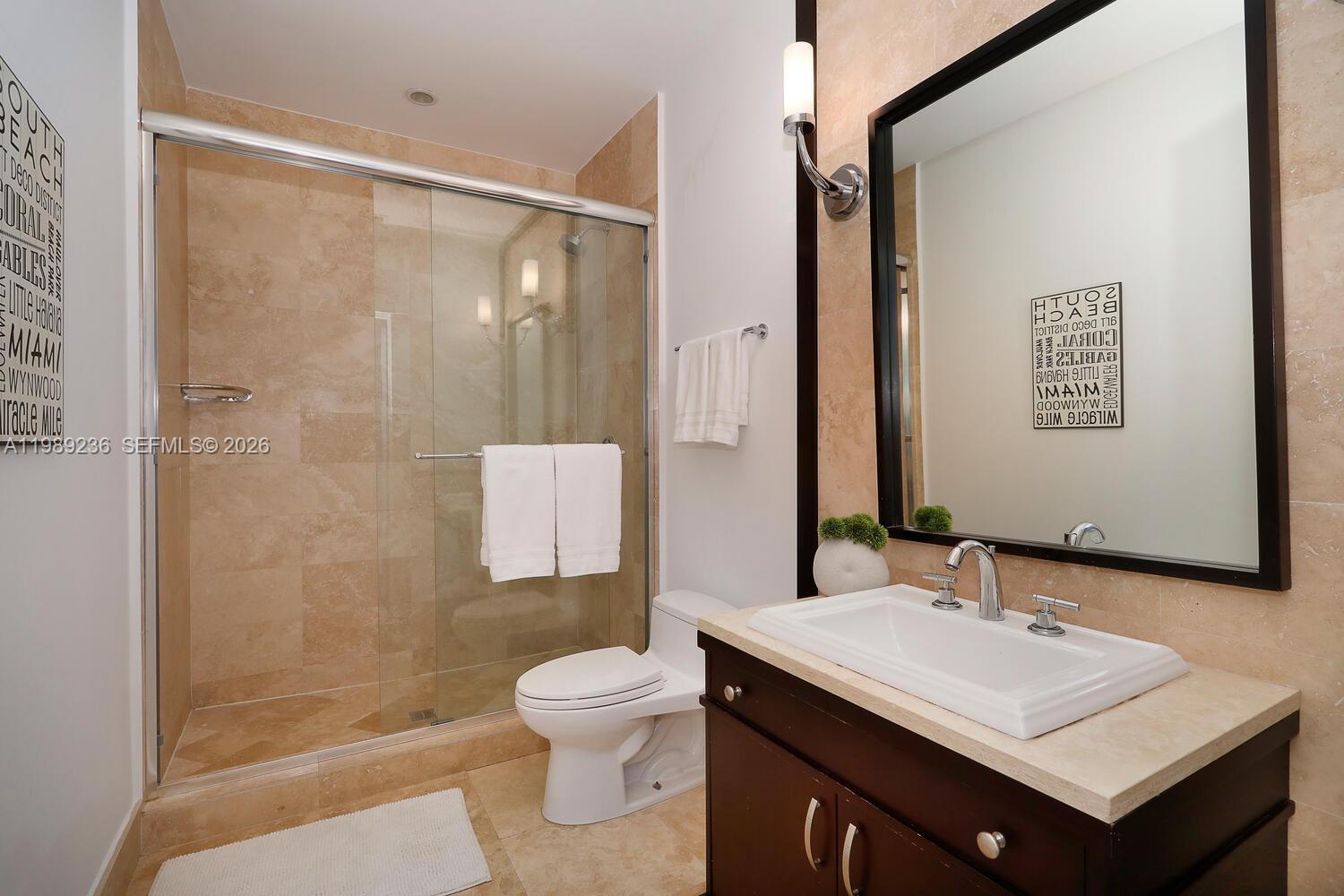 3425 Alhambra Cir