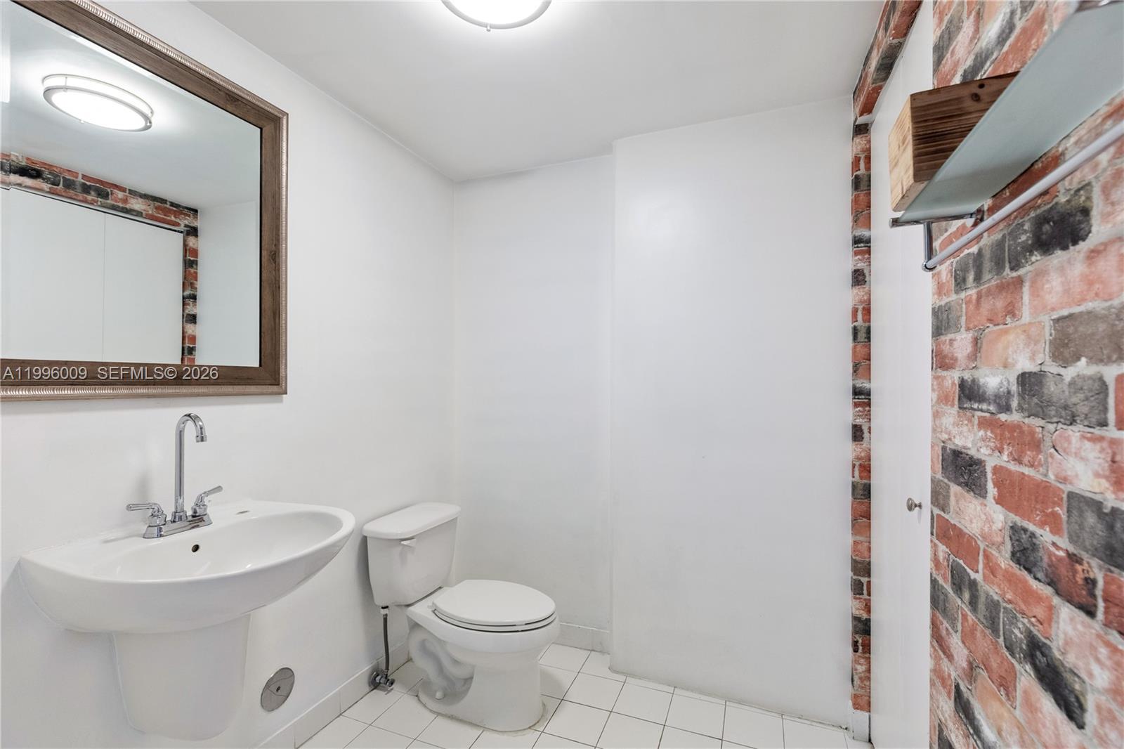 690 SW 1st Ct # 1017