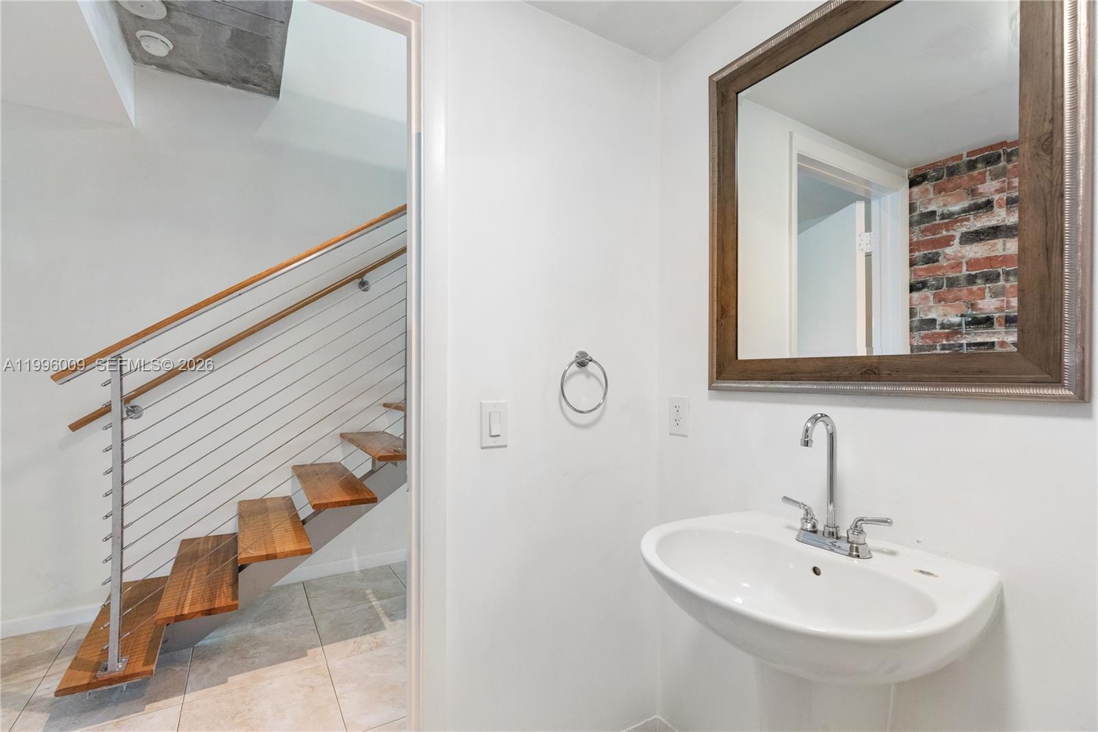 690 SW 1st Ct # 1017