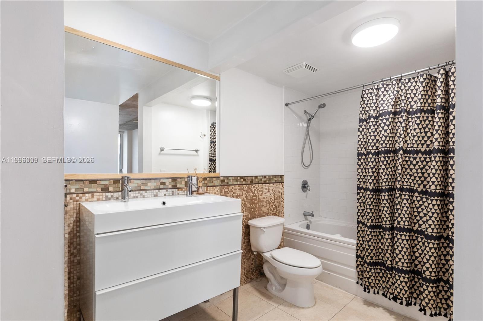 690 SW 1st Ct # 1017