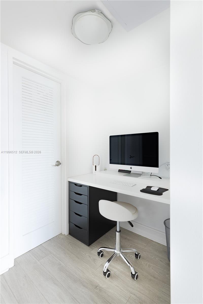 5161 Collins Ave # 1102