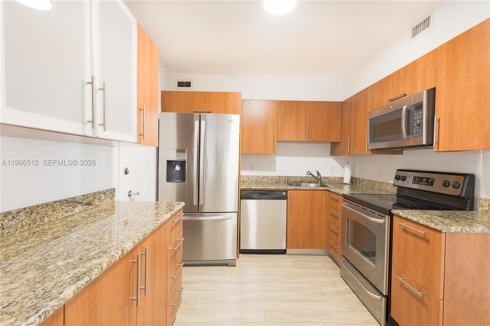 5161 Collins Ave # 1102