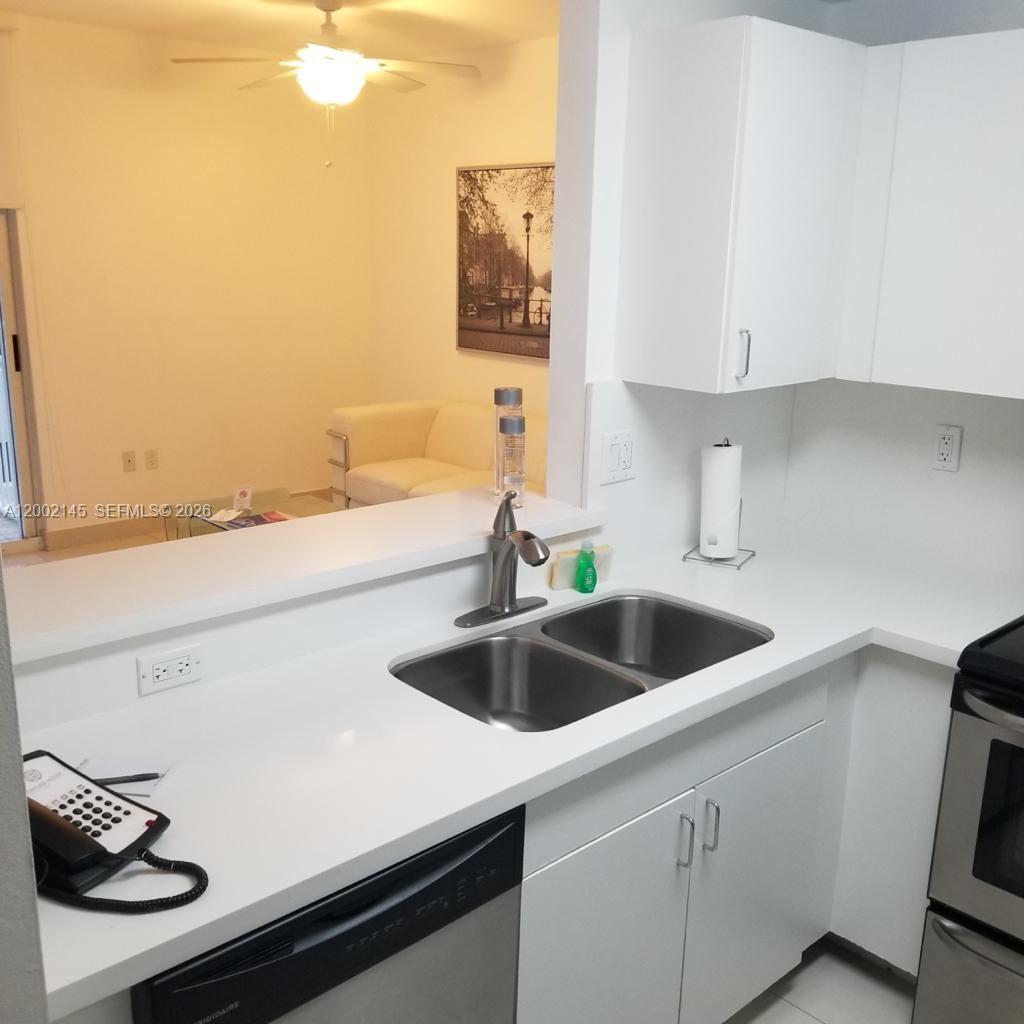 185 SE 14th Ter # 913