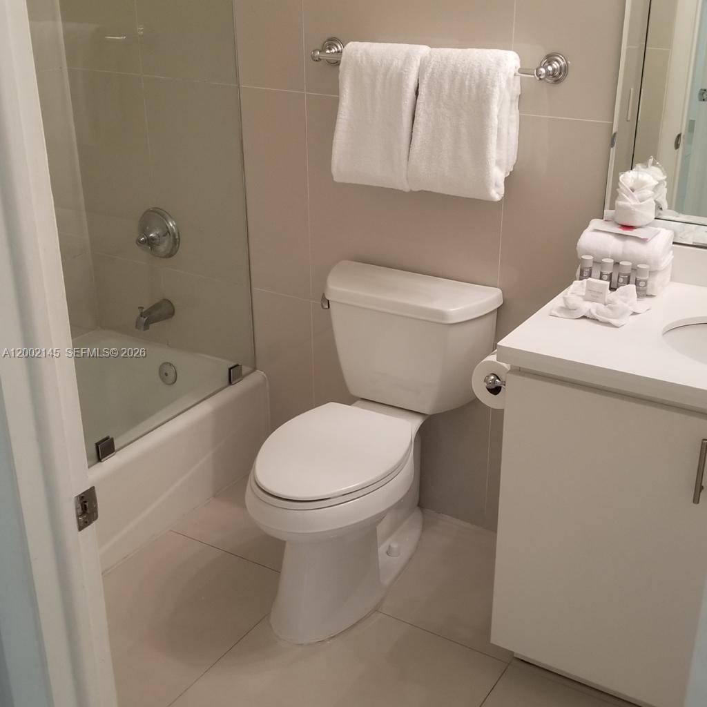 185 SE 14th Ter # 913
