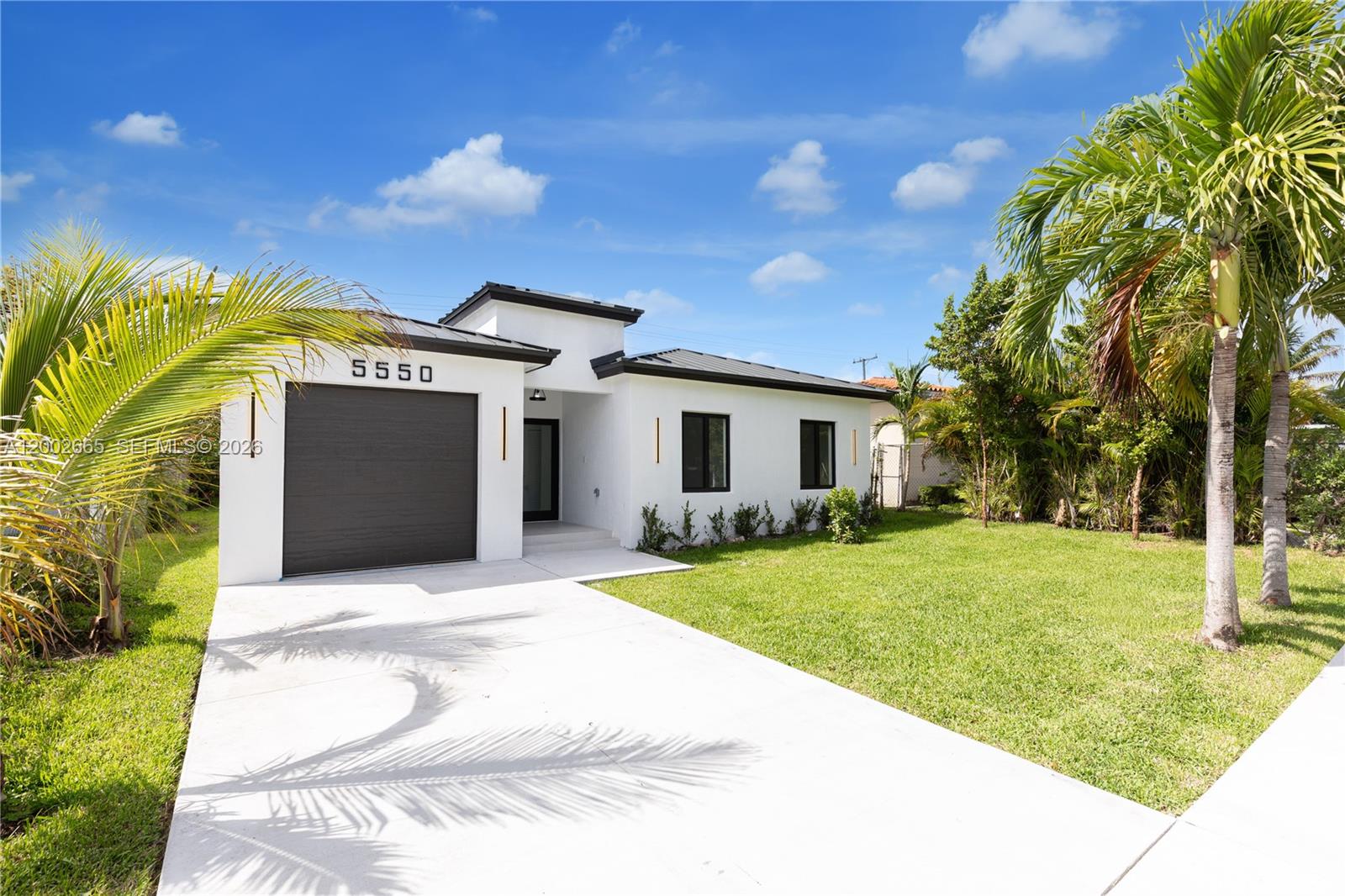5550 SW 4th St
