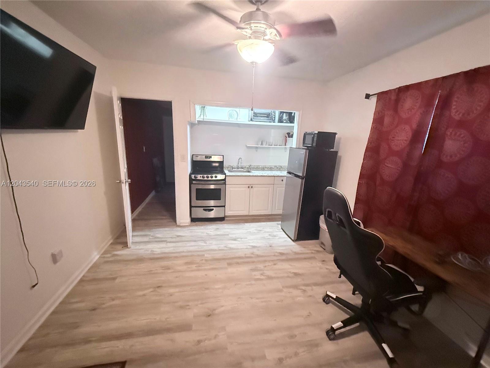 2721 SW 30th Ave