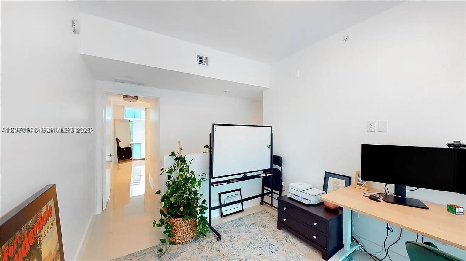 6000 Collins Ave # 124