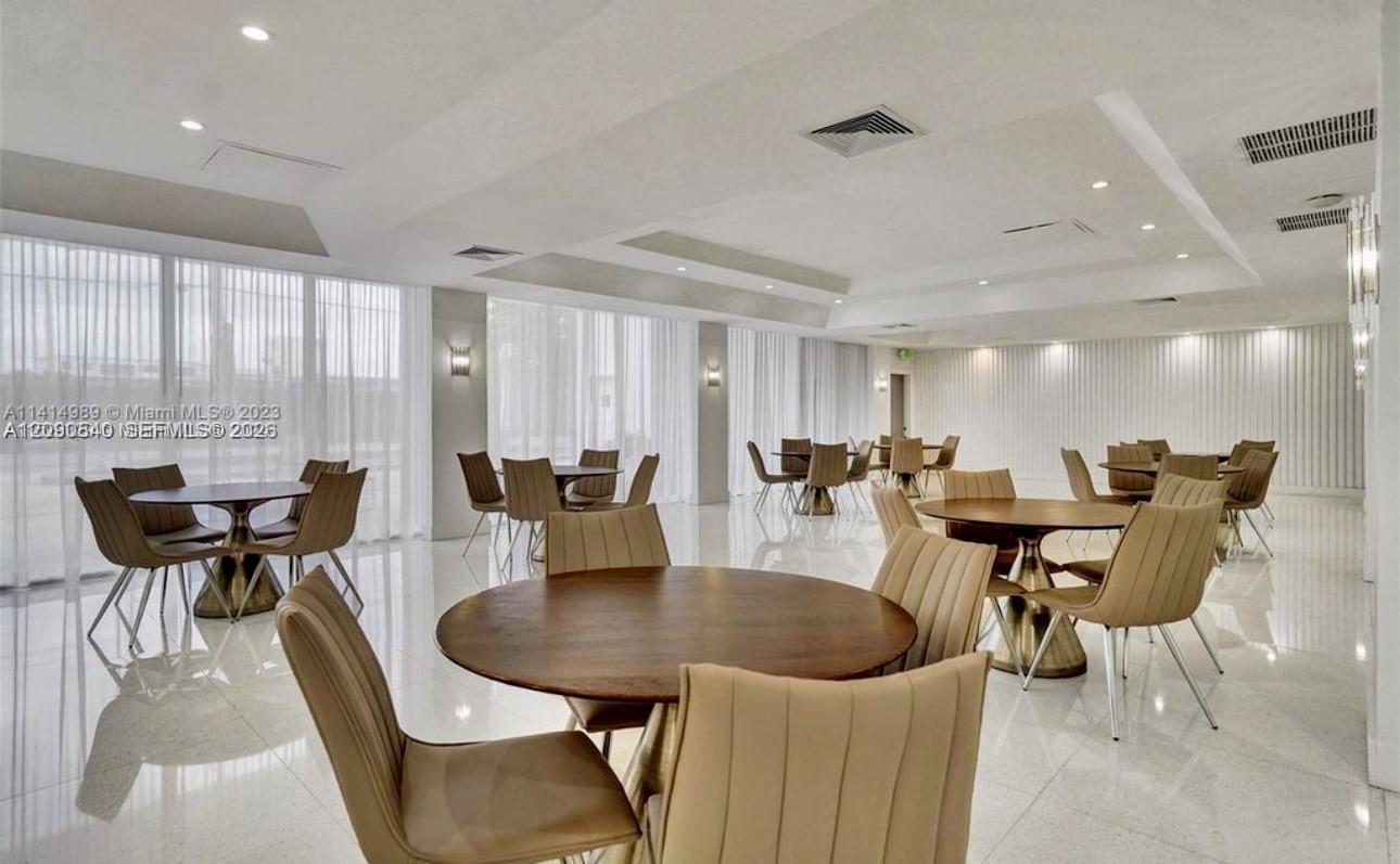 6450 Collins Ave # 609