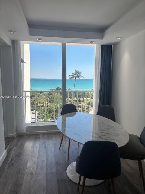 6450 Collins Ave # 609