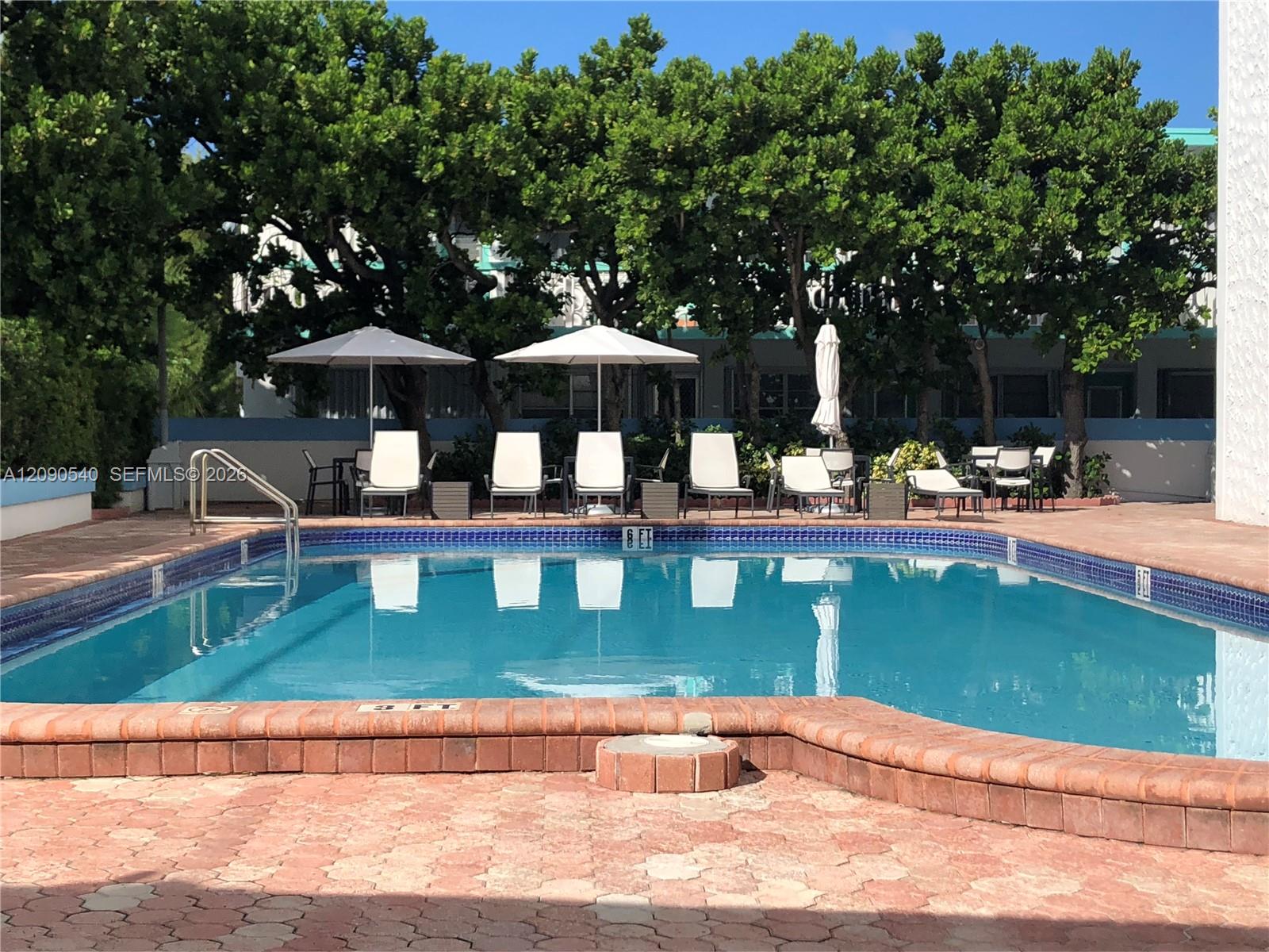 6450 Collins Ave # 609