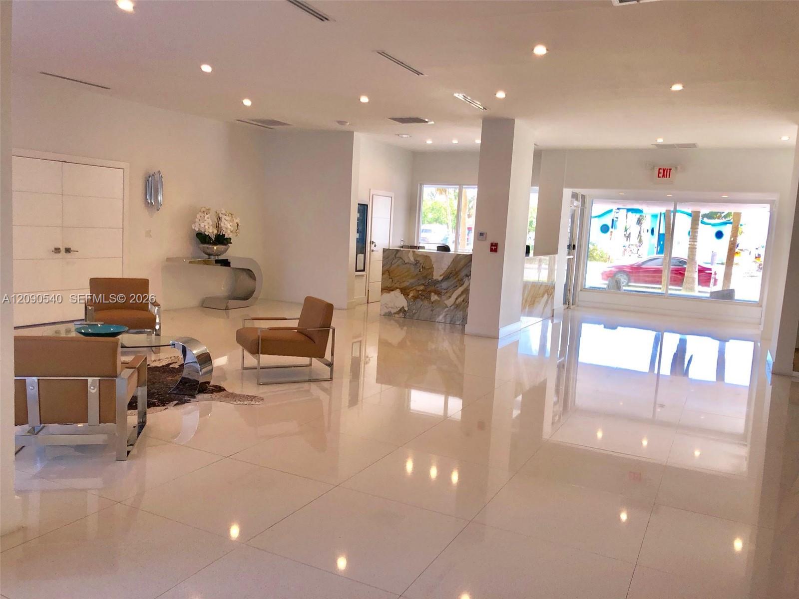6450 Collins Ave # 609