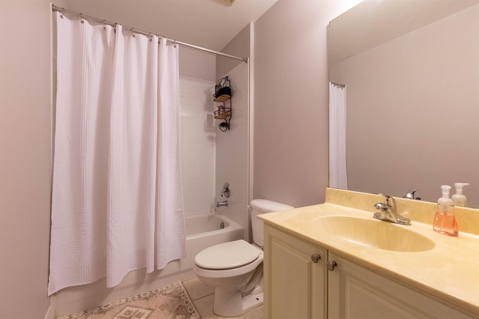 2100 Greenview Shores Boulevard # 505