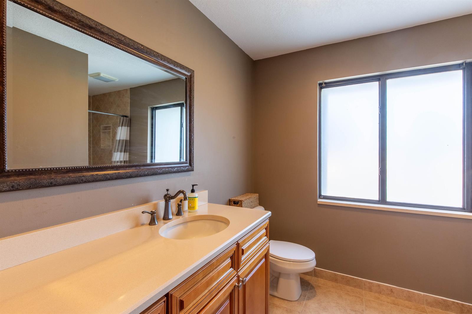 1599 Woodbridge Lakes Circle
