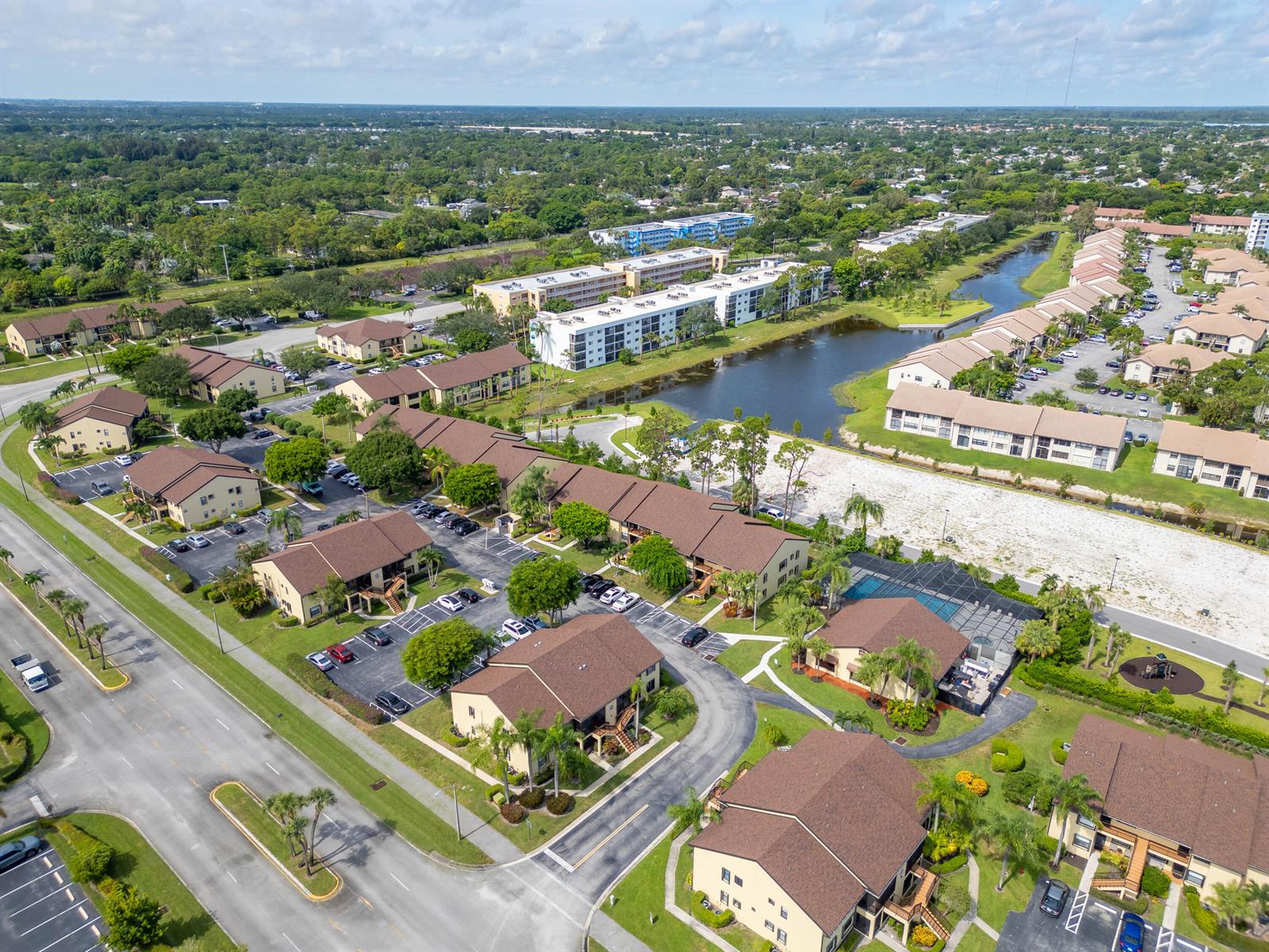 4703 Lucerne Lakes Boulevard E # 204