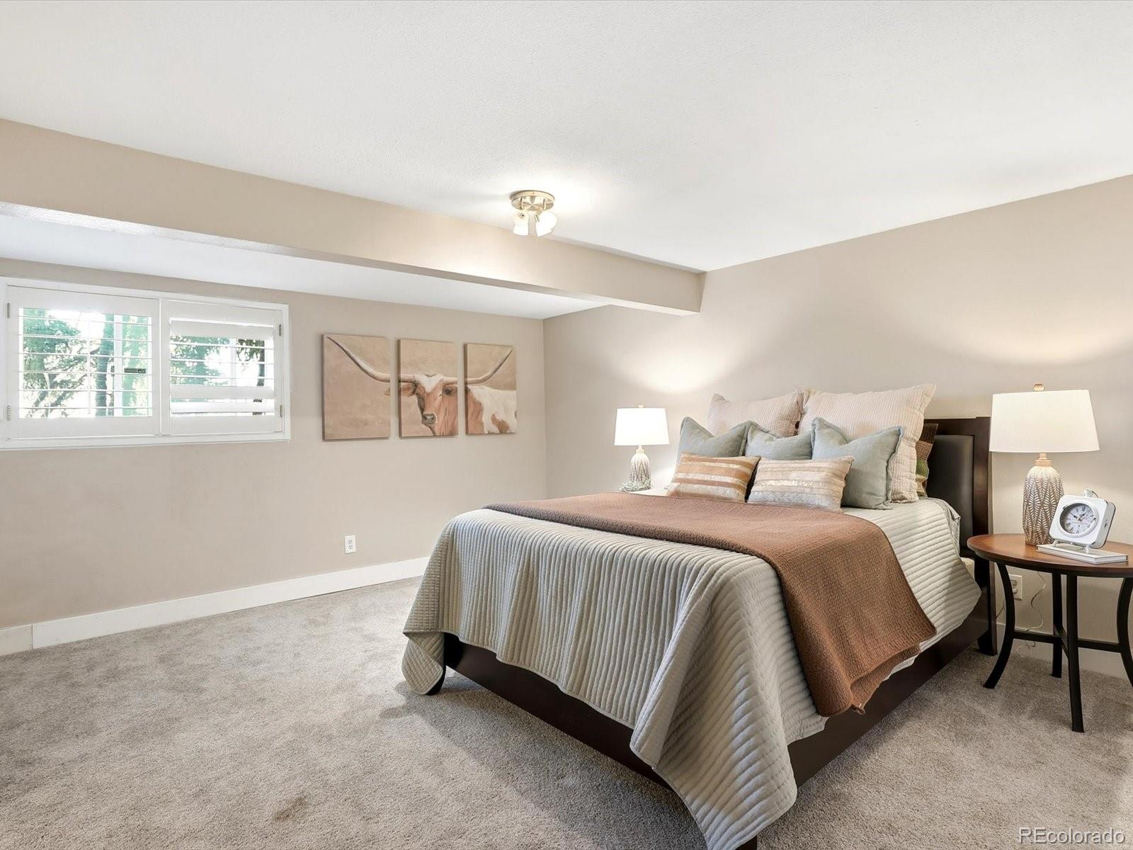 6886 S Pitkin Street