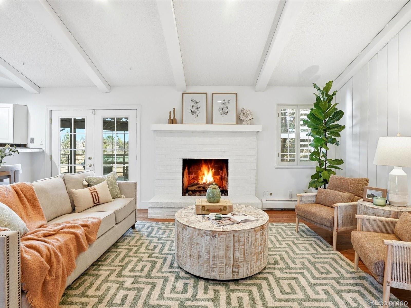 6886 S Pitkin Street