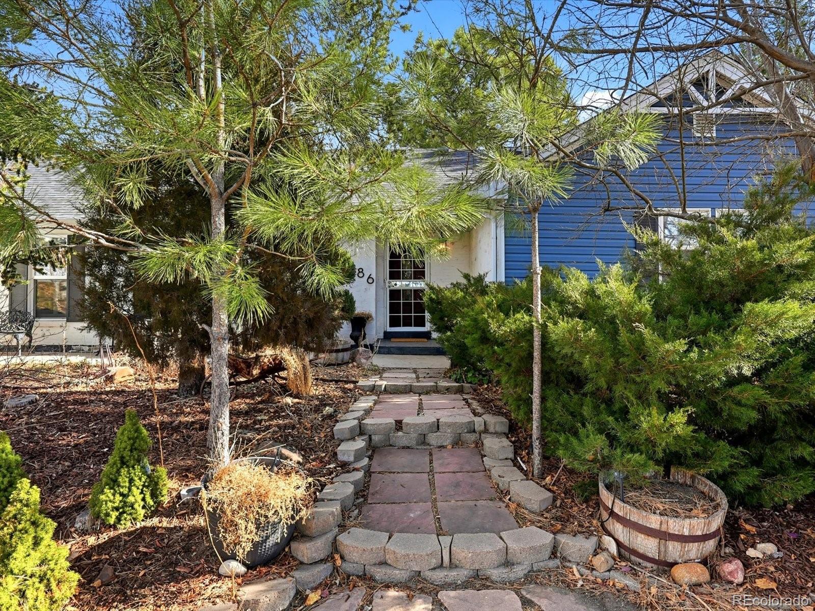 6886 S Pitkin Street