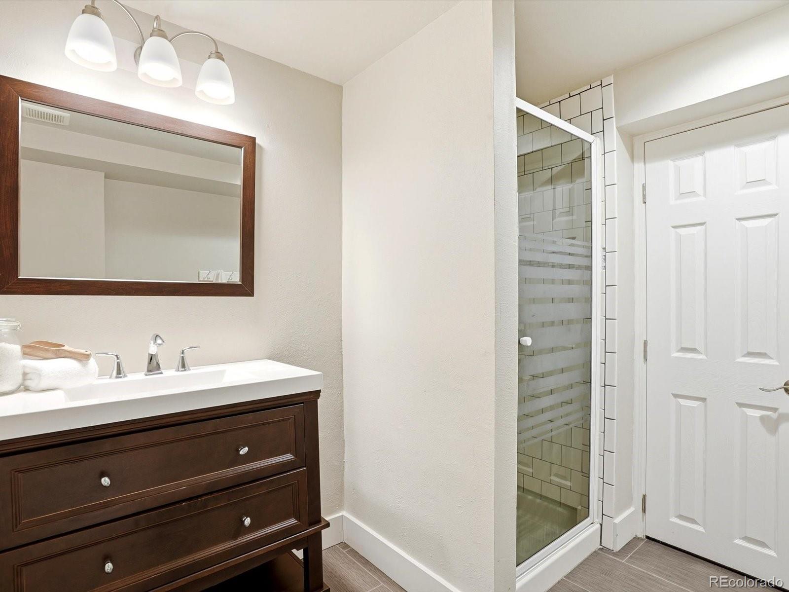 6886 S Pitkin Street