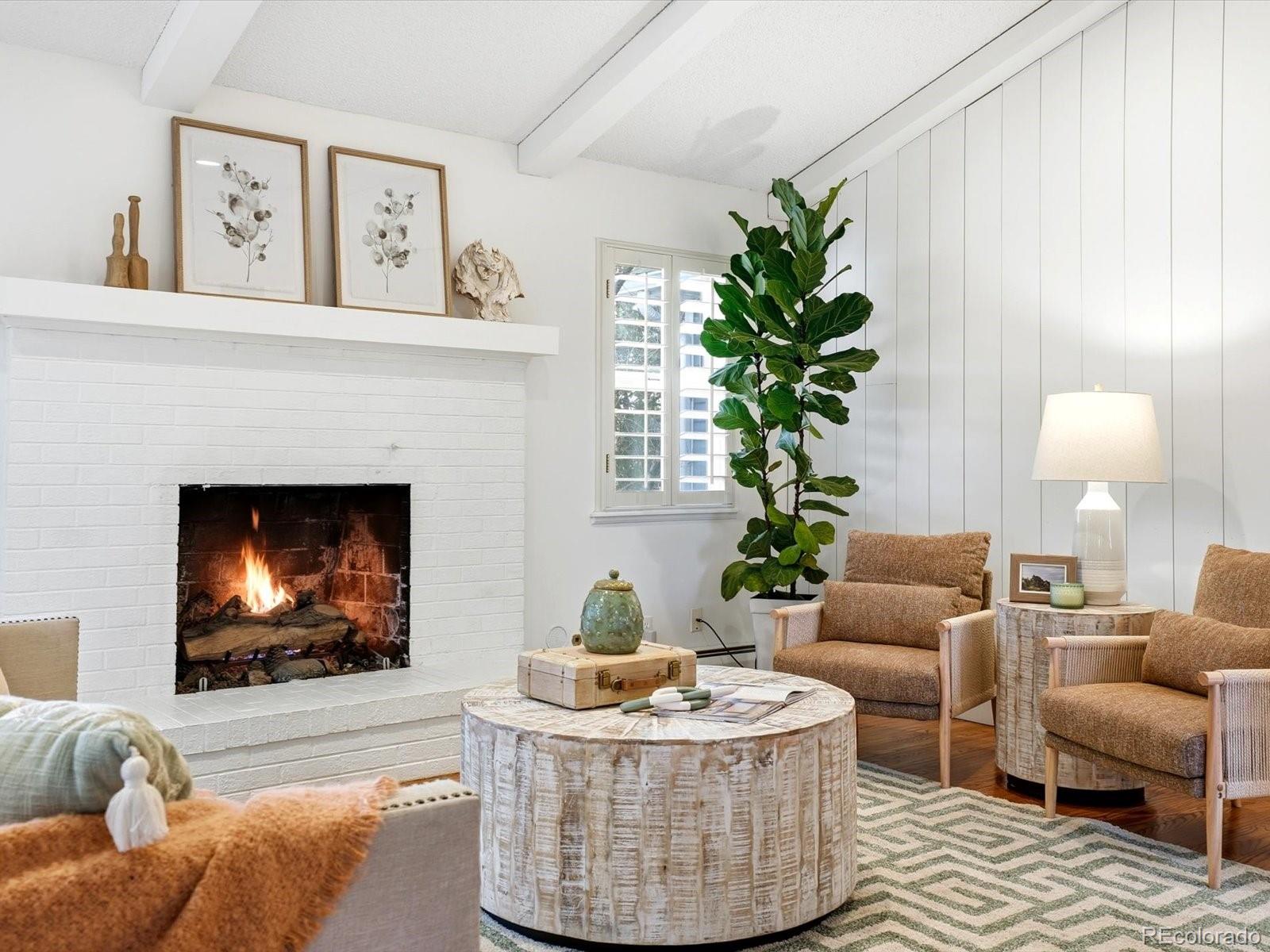 6886 S Pitkin Street