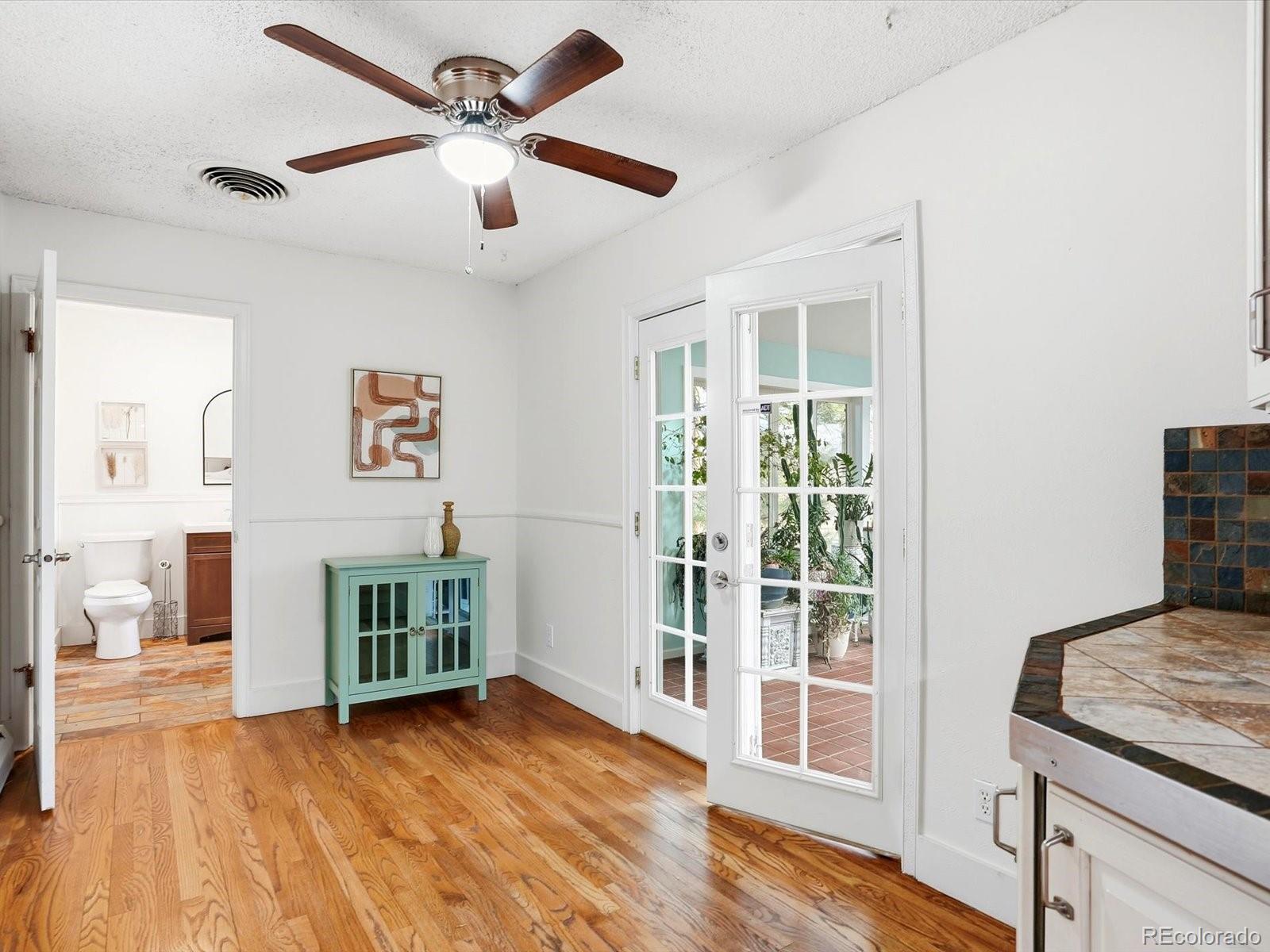 6886 S Pitkin Street