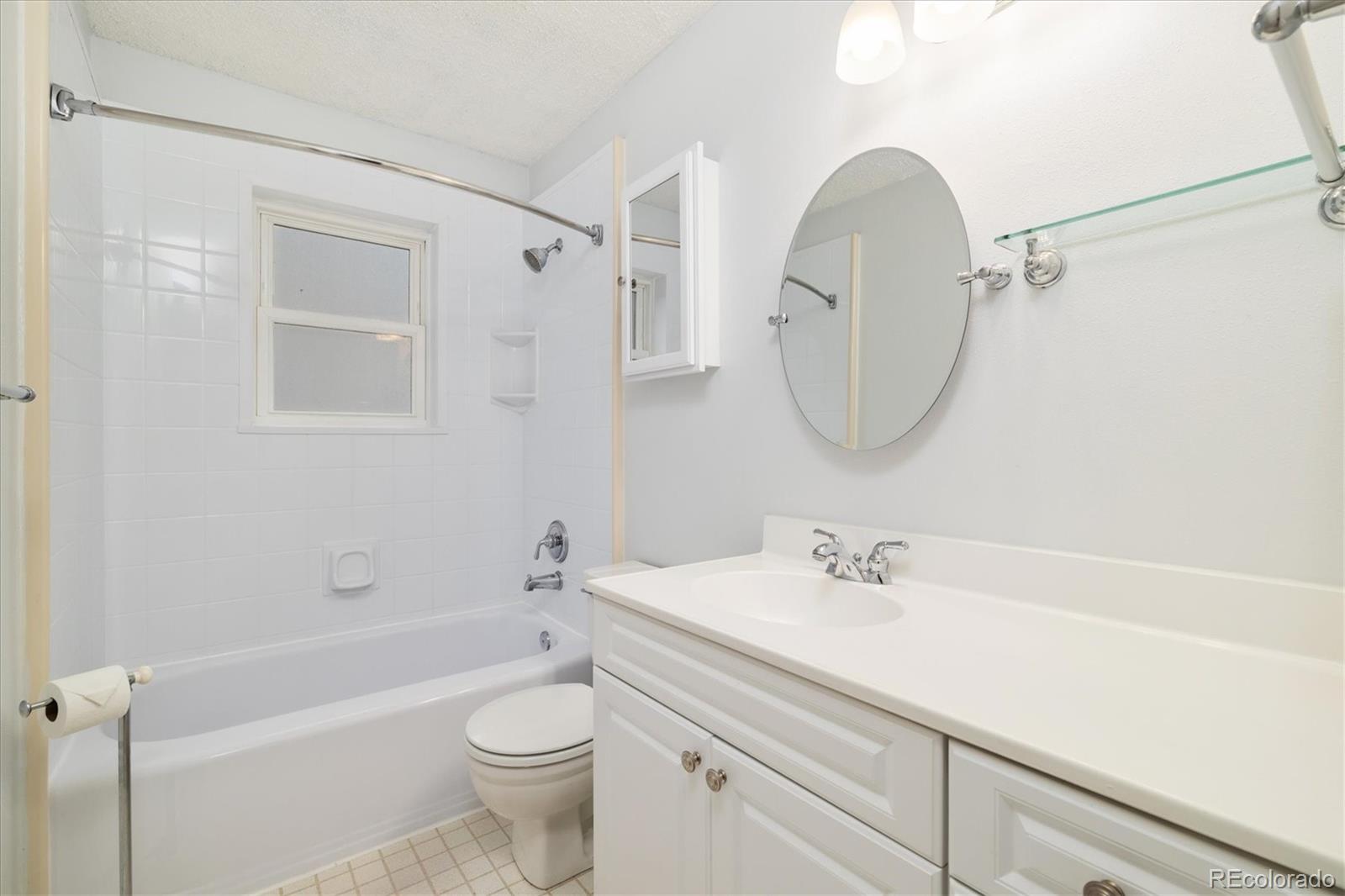 7105 S Gaylord Street Unit: B4