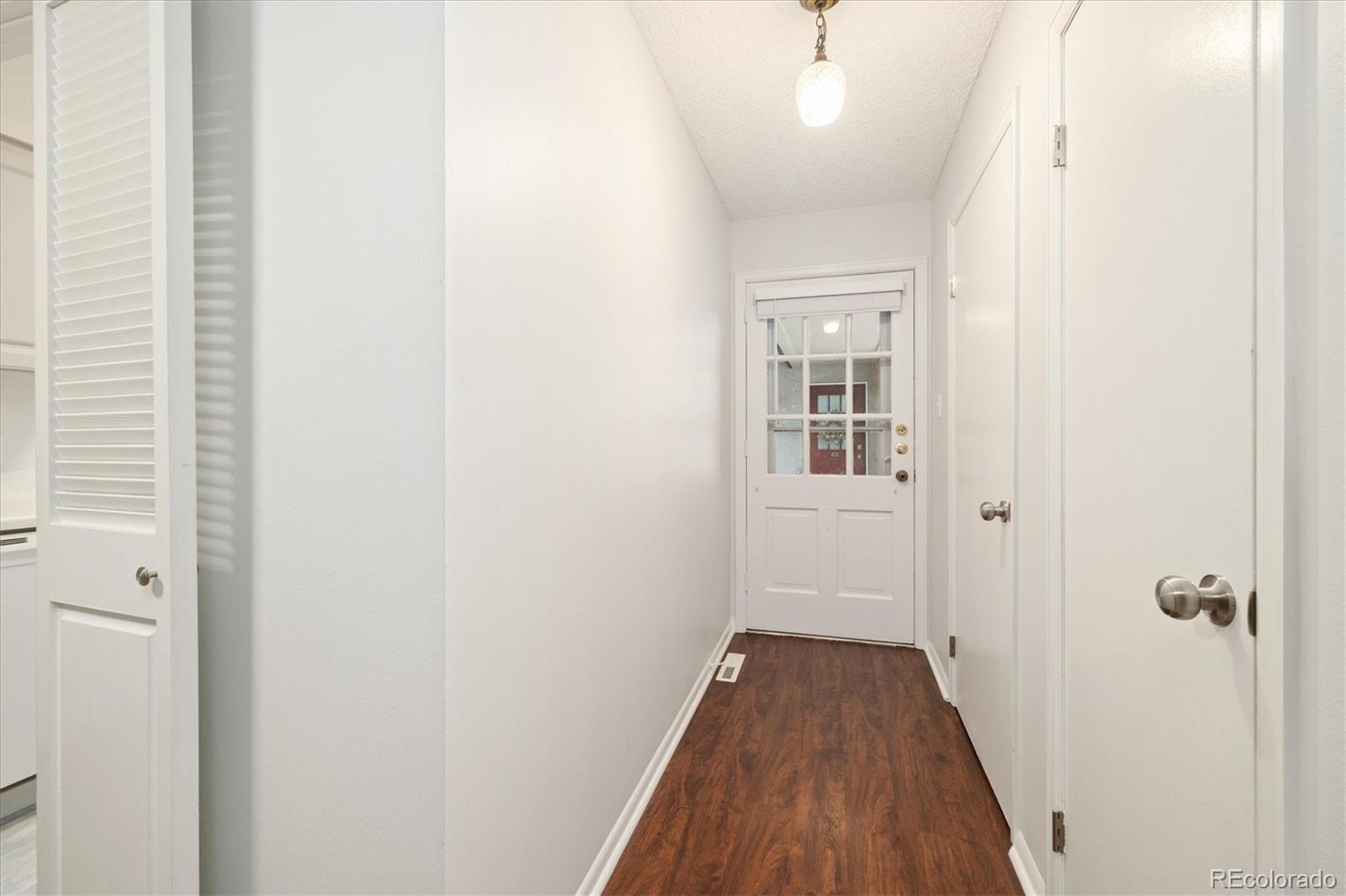 7105 S Gaylord Street Unit: B4