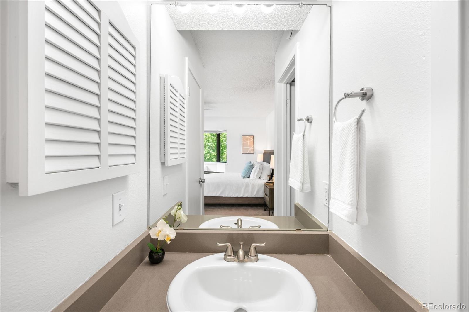 534 E 7th Avenue Unit: 203
