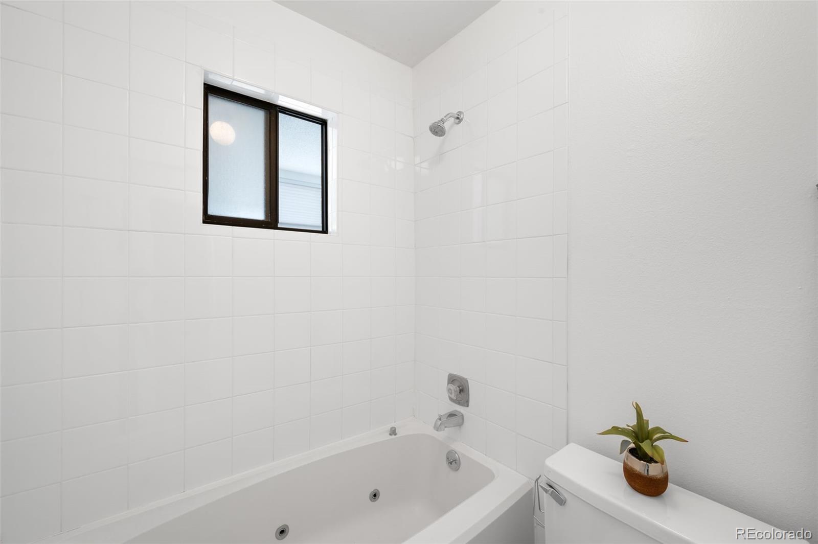 534 E 7th Avenue Unit: 203