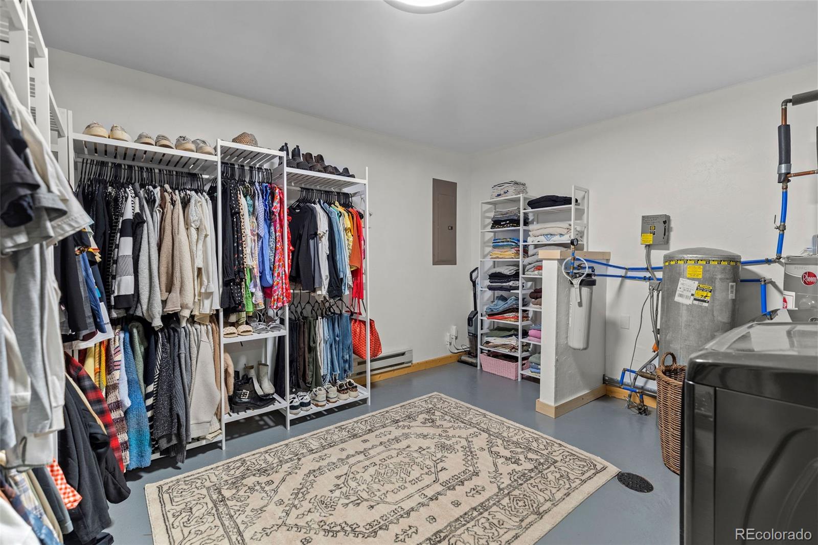 1110 Circle 73