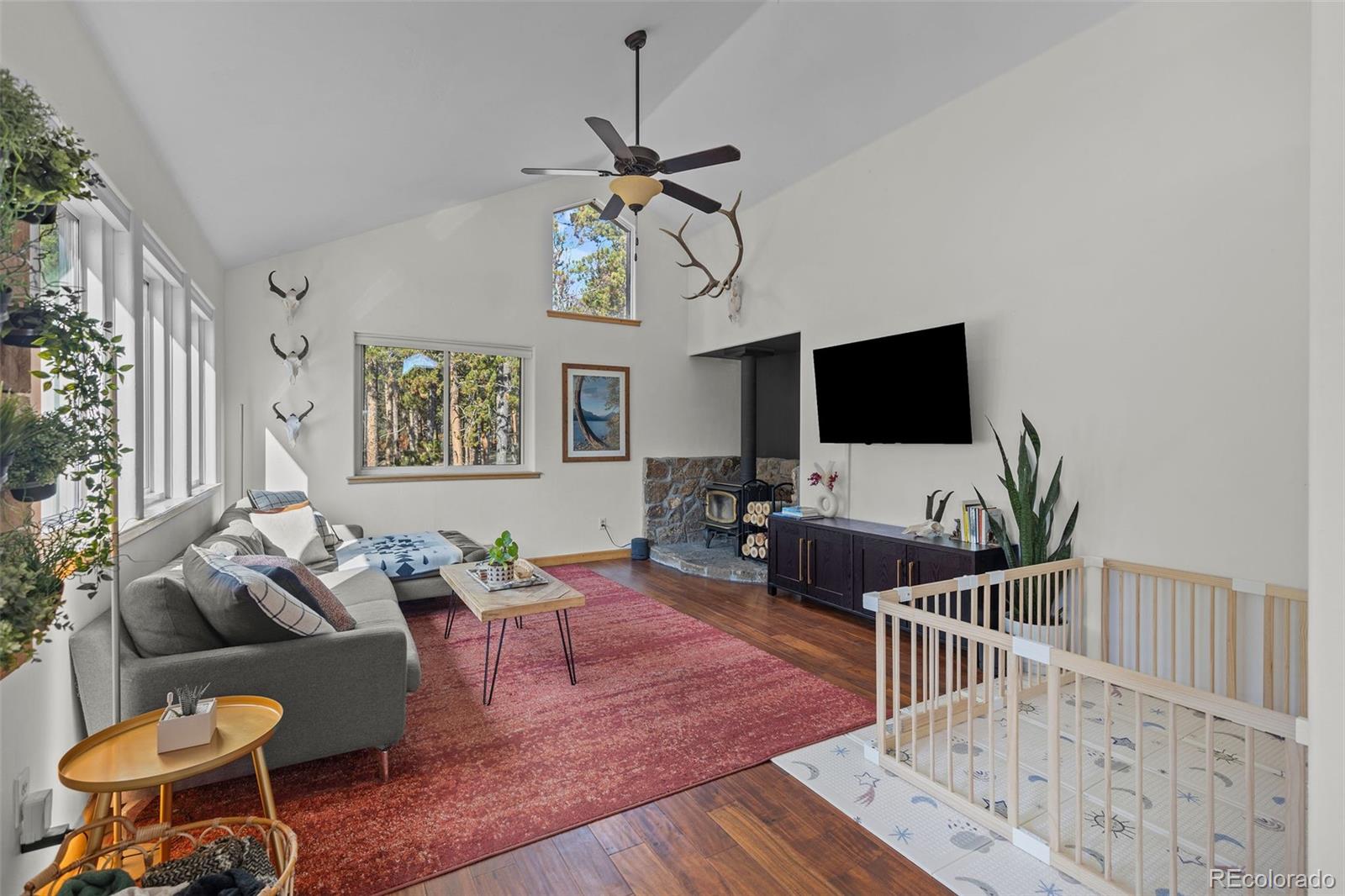 1110 Circle 73