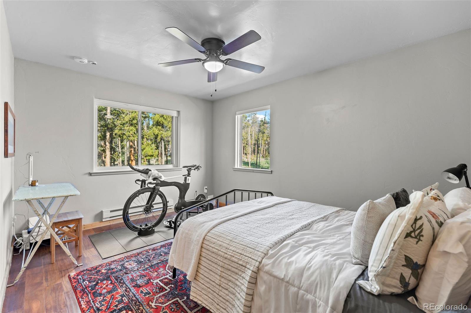 1110 Circle 73