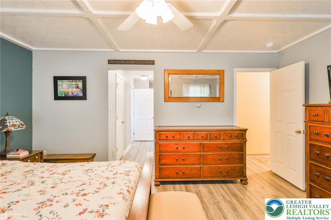 142 Hickory Lane
