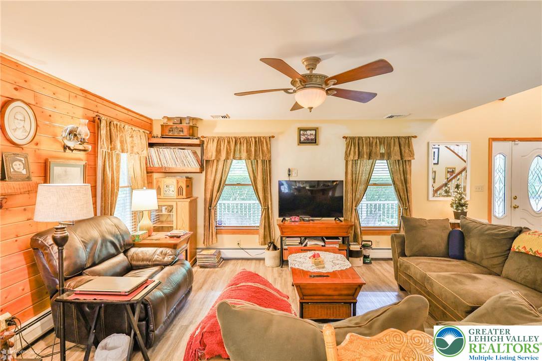 142 Hickory Lane
