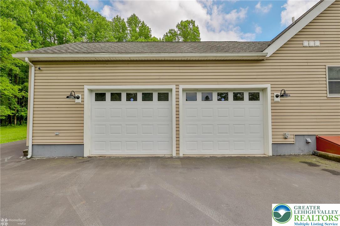 142 Hickory Lane
