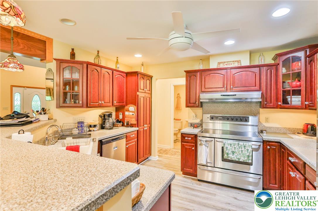 142 Hickory Lane