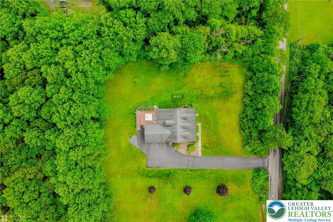 142 Hickory Lane