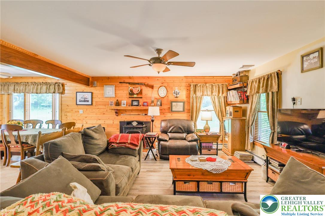 142 Hickory Lane