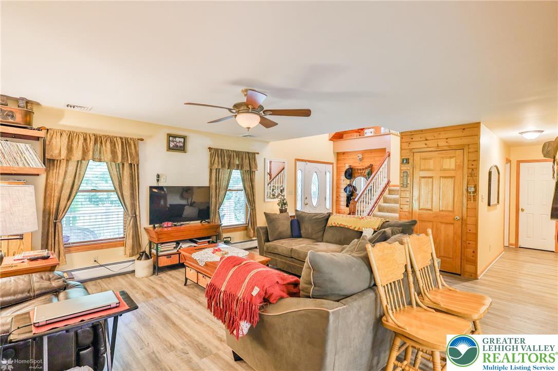 142 Hickory Lane