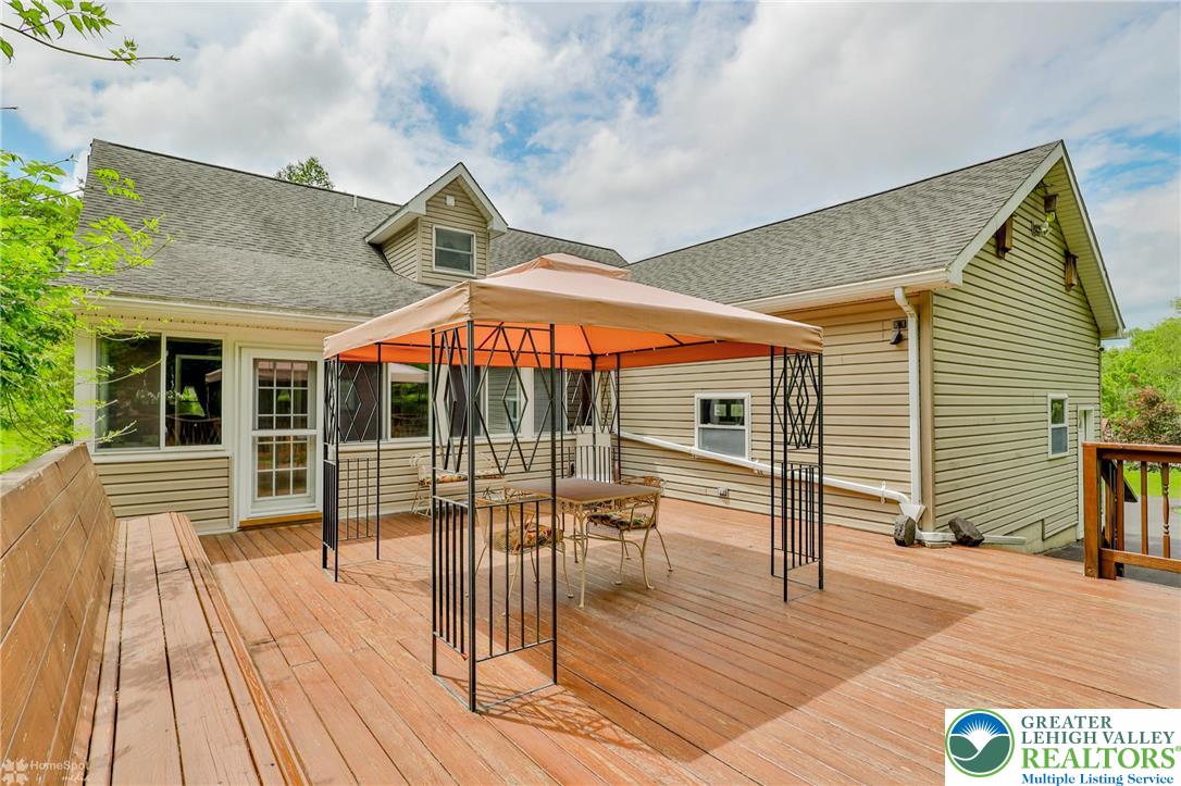 142 Hickory Lane