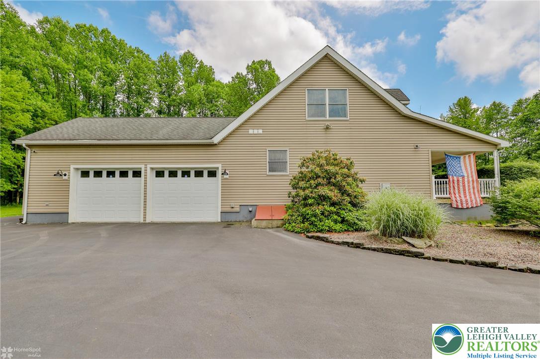 142 Hickory Lane