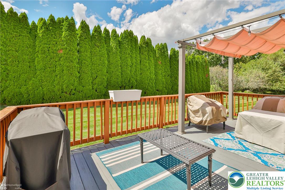 1360 Hennaberry Lane