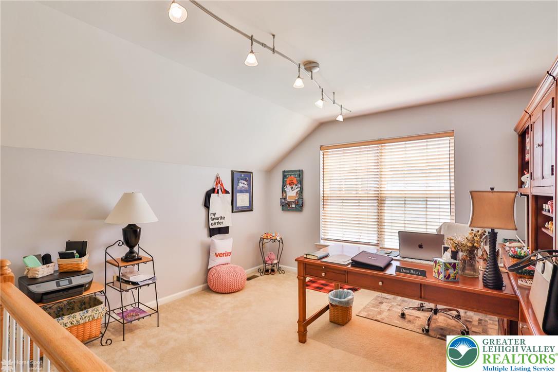 1360 Hennaberry Lane