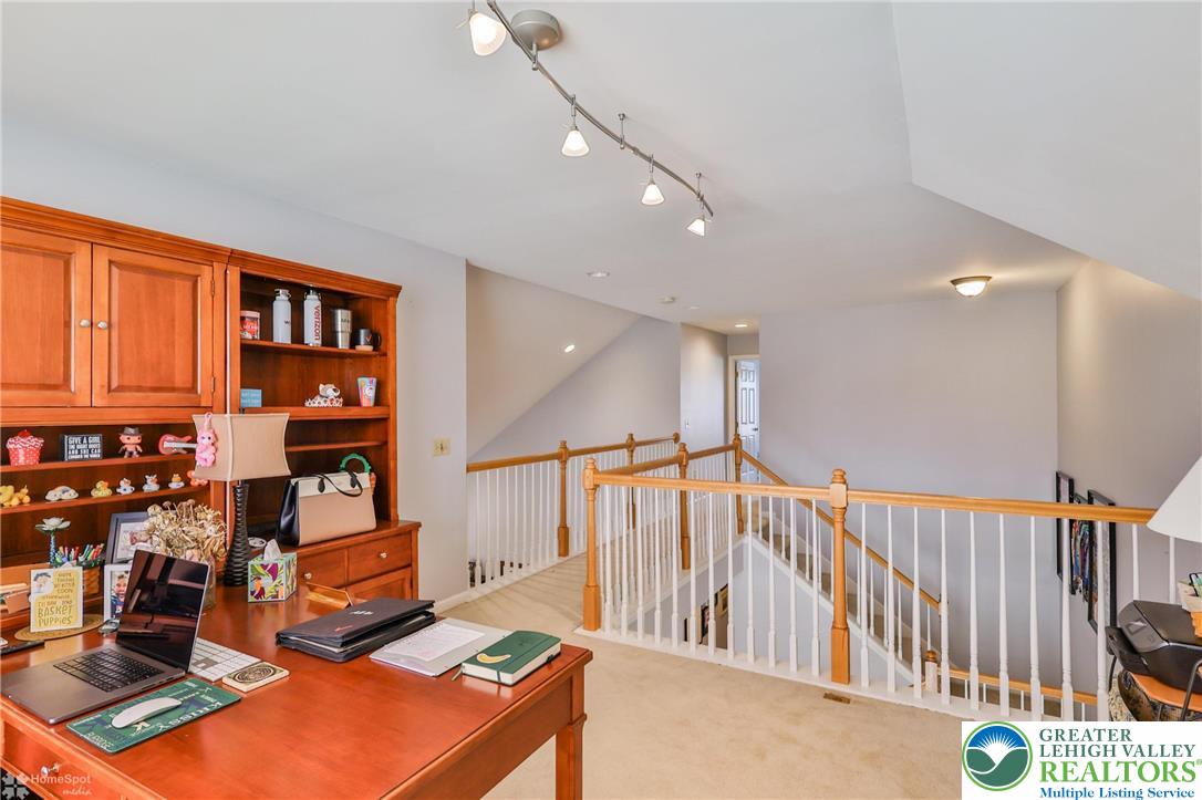 1360 Hennaberry Lane