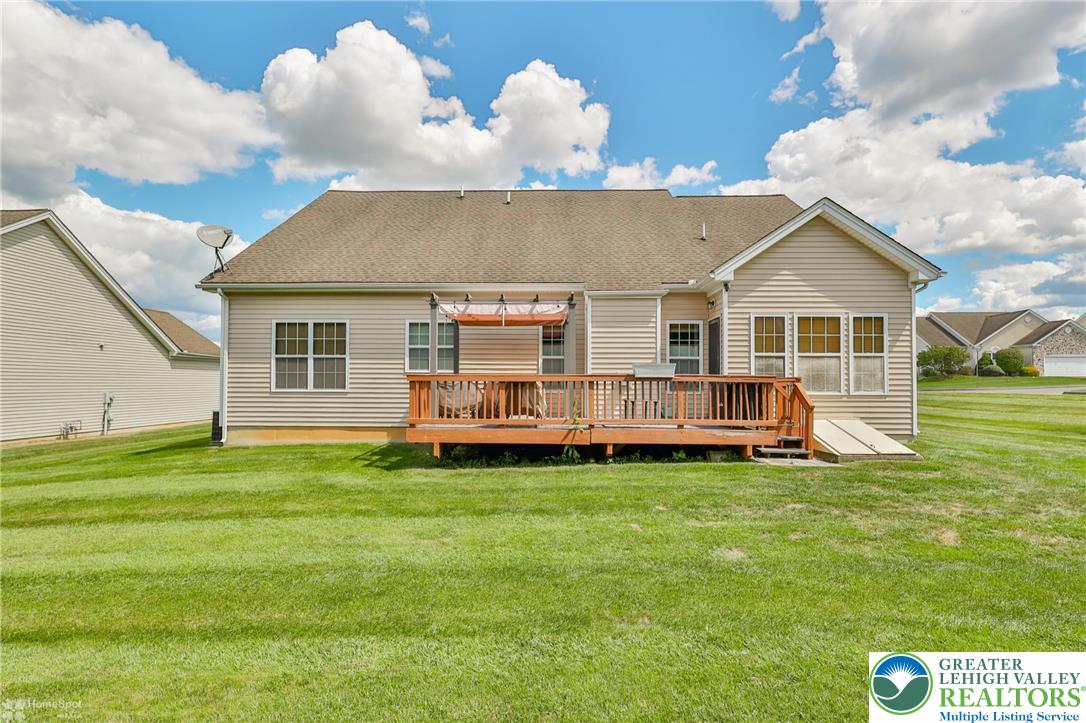 1360 Hennaberry Lane